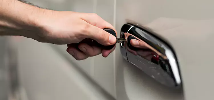Why Choose Our Auto Locksmith Team in Tarpon Springs, FL?