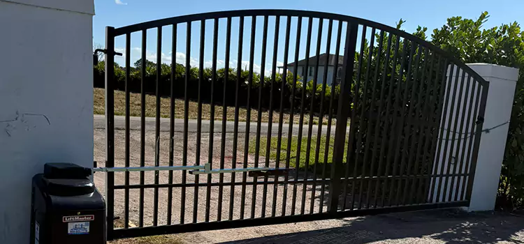 Driveway Fence Repair Tarpon Springs